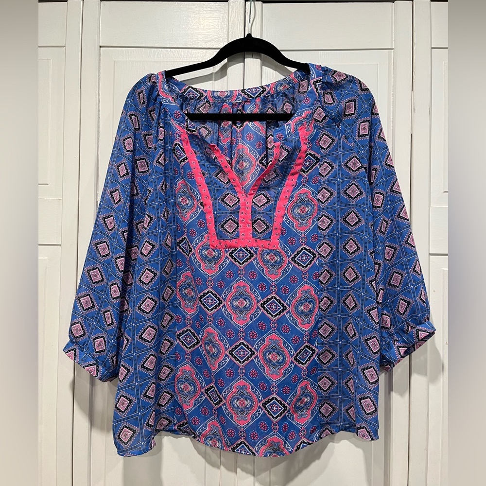 Old navy sheer top NWOT size large‎